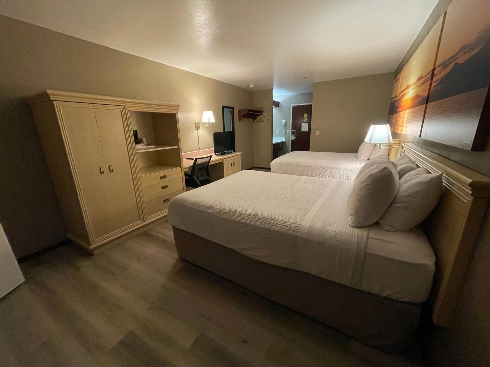 Days Inn By Wyndham Seatac Airport Dış mekan fotoğraf